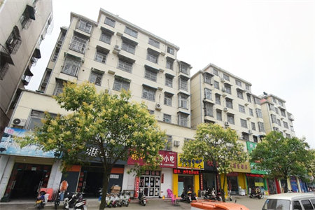 人民家园2室2厅1卫111㎡，带车库